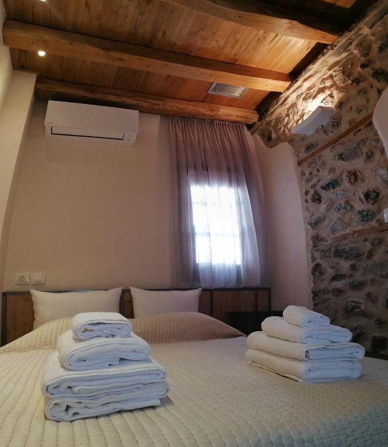 Riverbed Traditional Guest House Litochoro Habitación foto