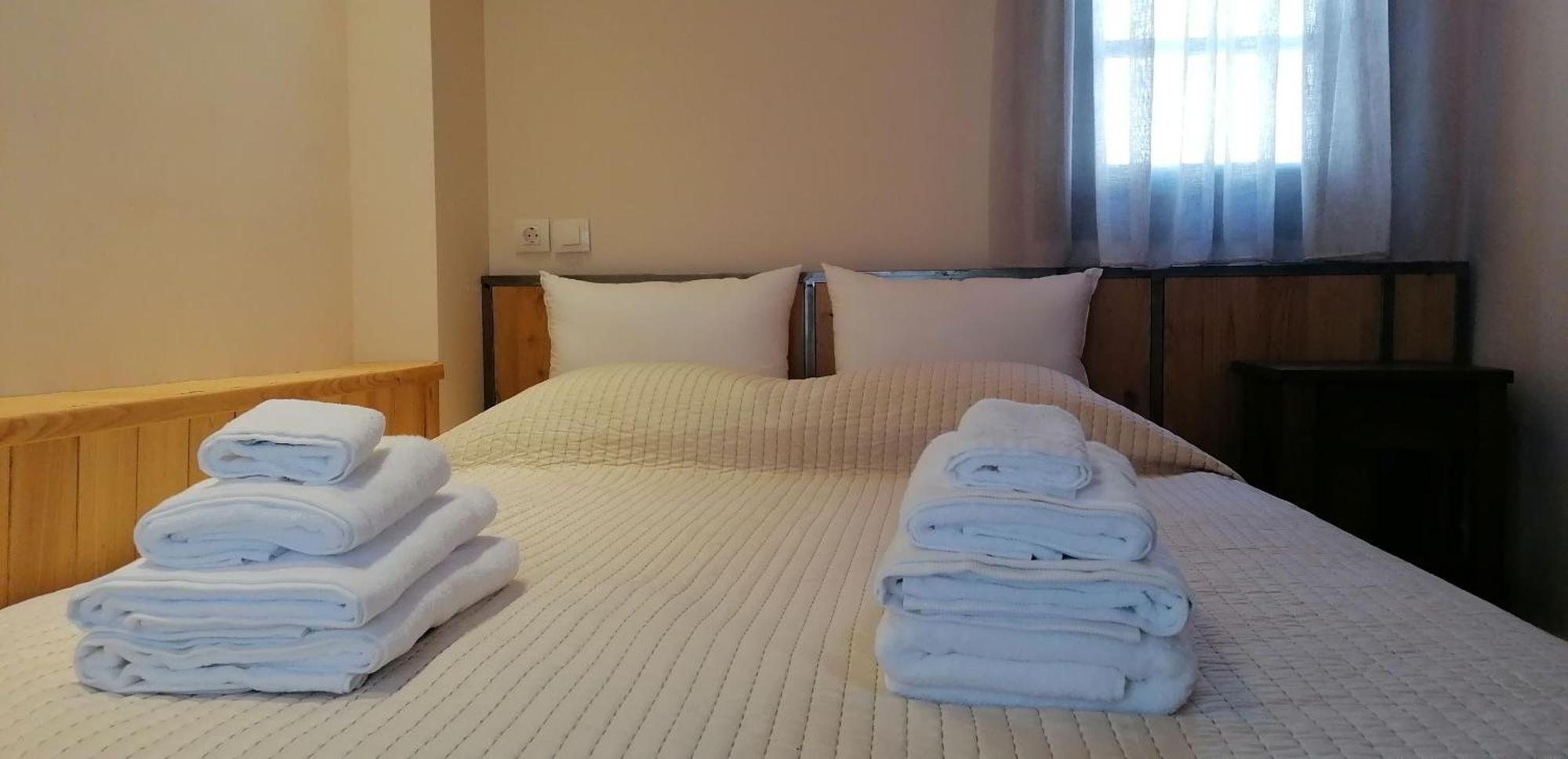 Riverbed Traditional Guest House Litochoro Habitación foto