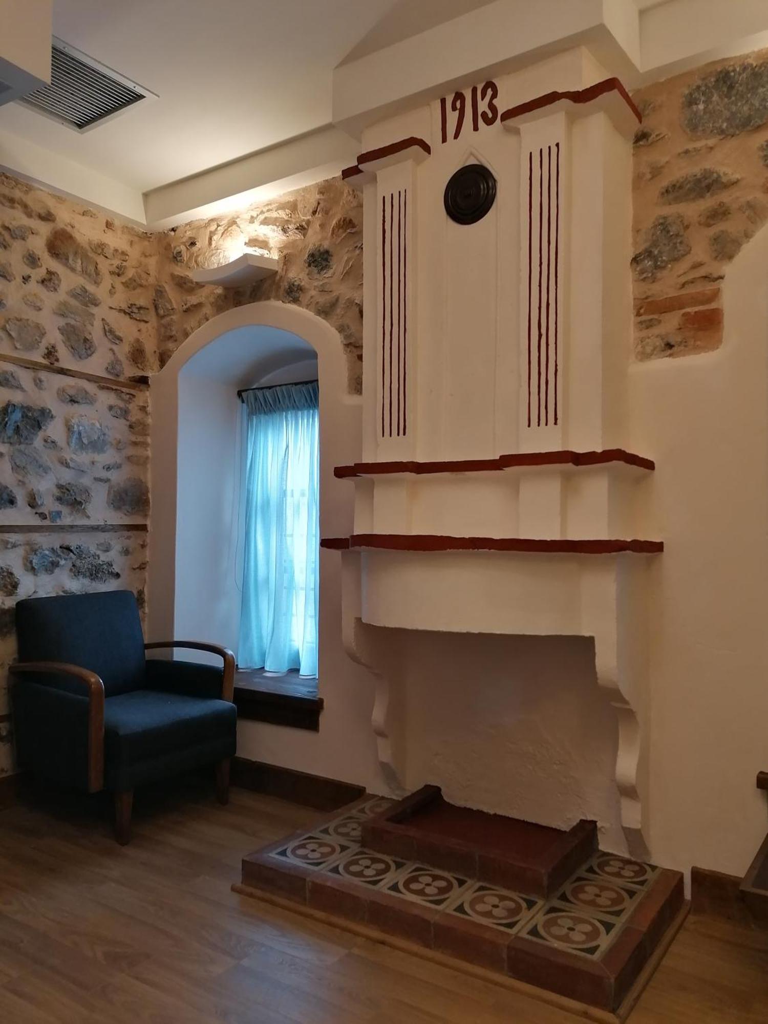 Riverbed Traditional Guest House Litochoro Habitación foto