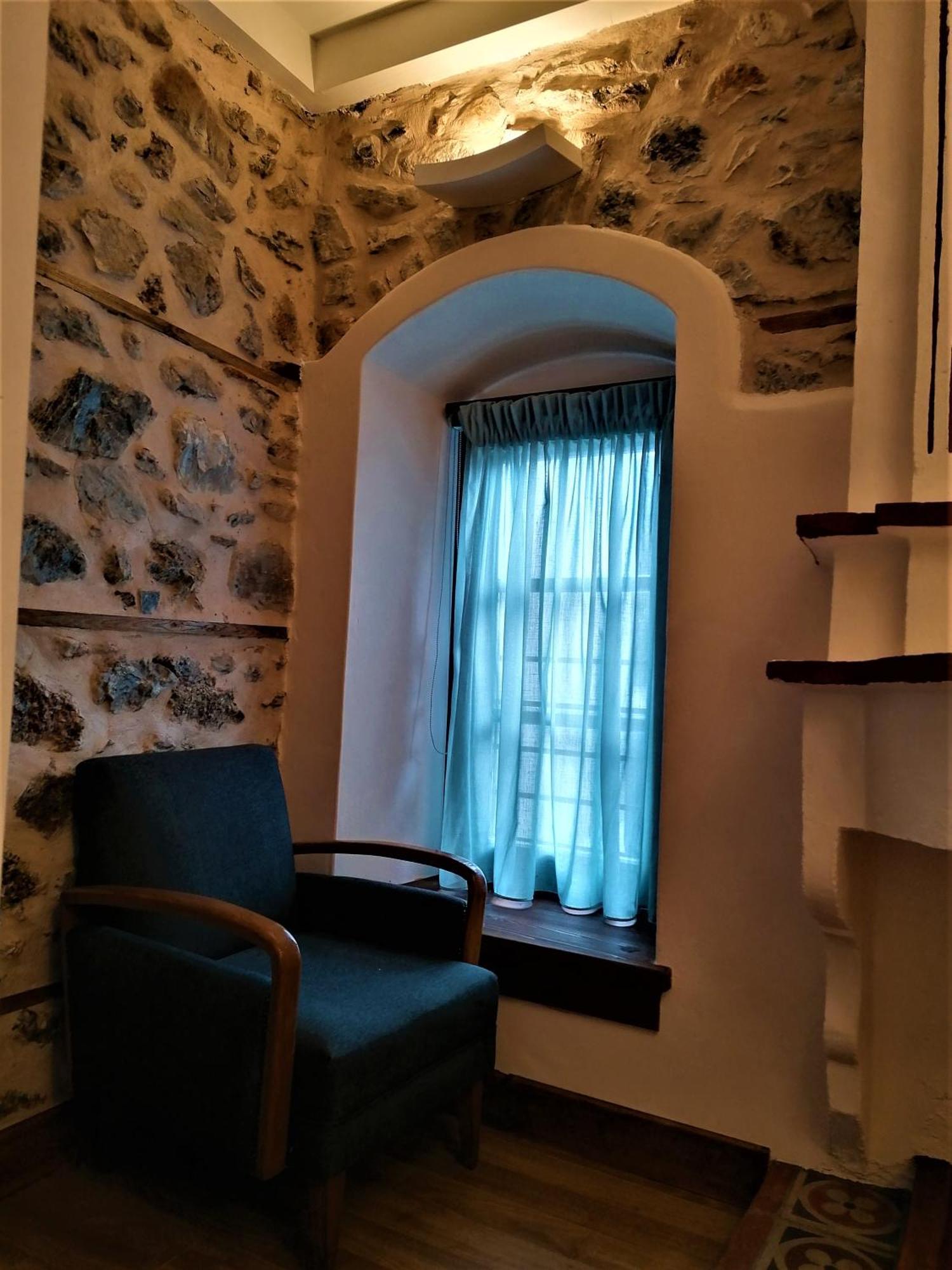 Riverbed Traditional Guest House Litochoro Habitación foto